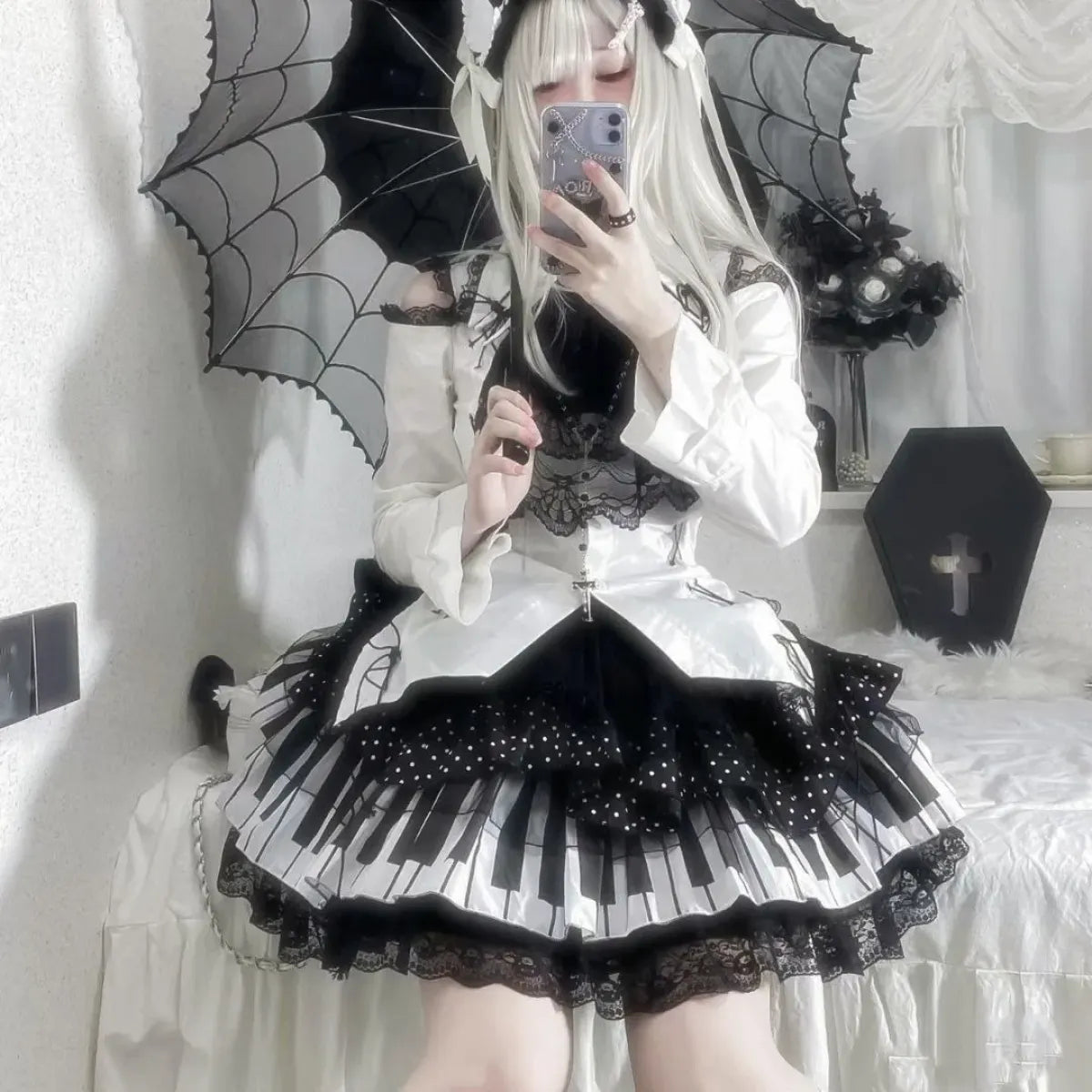 Gothic Lolita Piano Skirt – Polka Dot Lace Mini